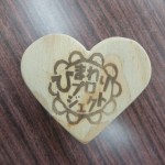 ハート形ペーパースタンド