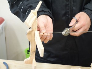 振動装置：固定作業