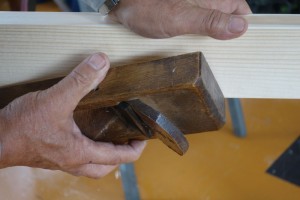 テーブル：削り